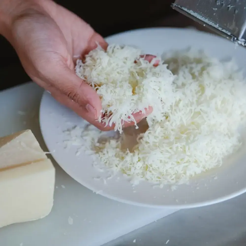 Contenu du kit fromage cheddar : ferments, présure, moule, toile à fromage