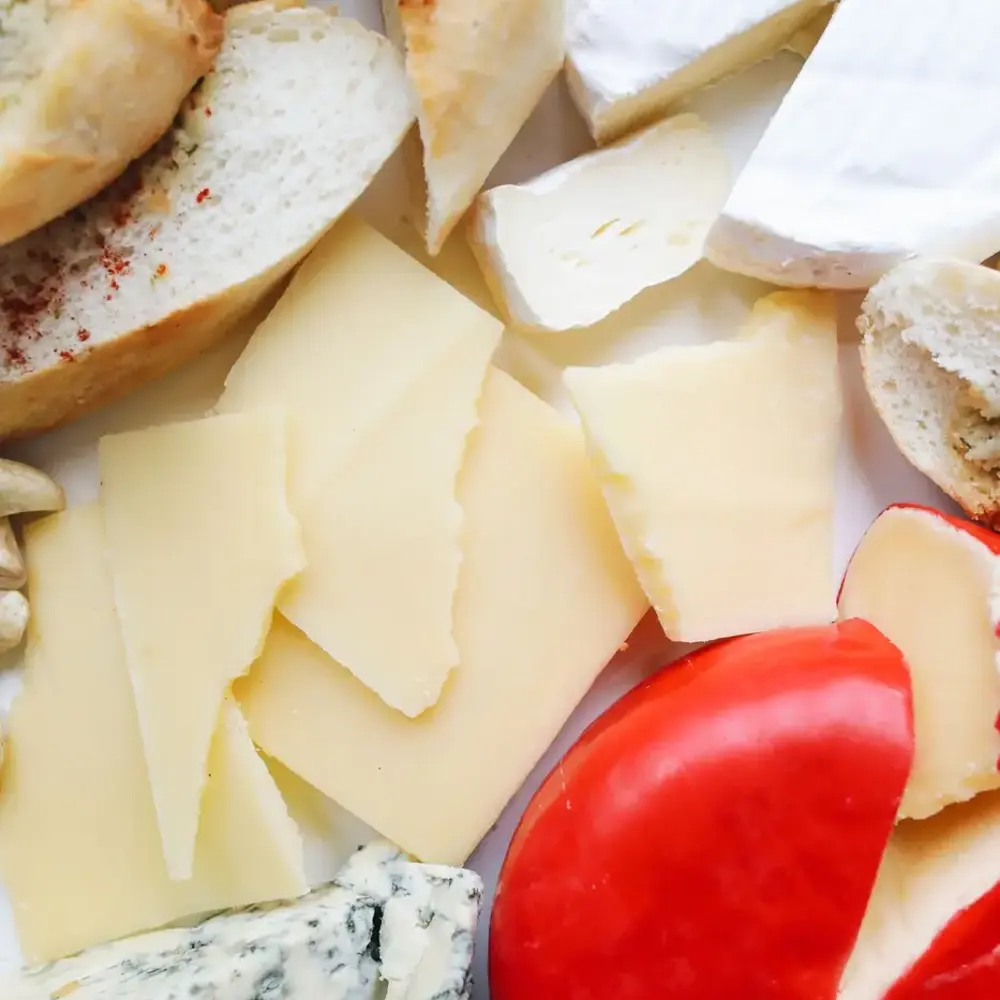 Contenu du kit fromage comté : ferments thermophiles, moule, presse